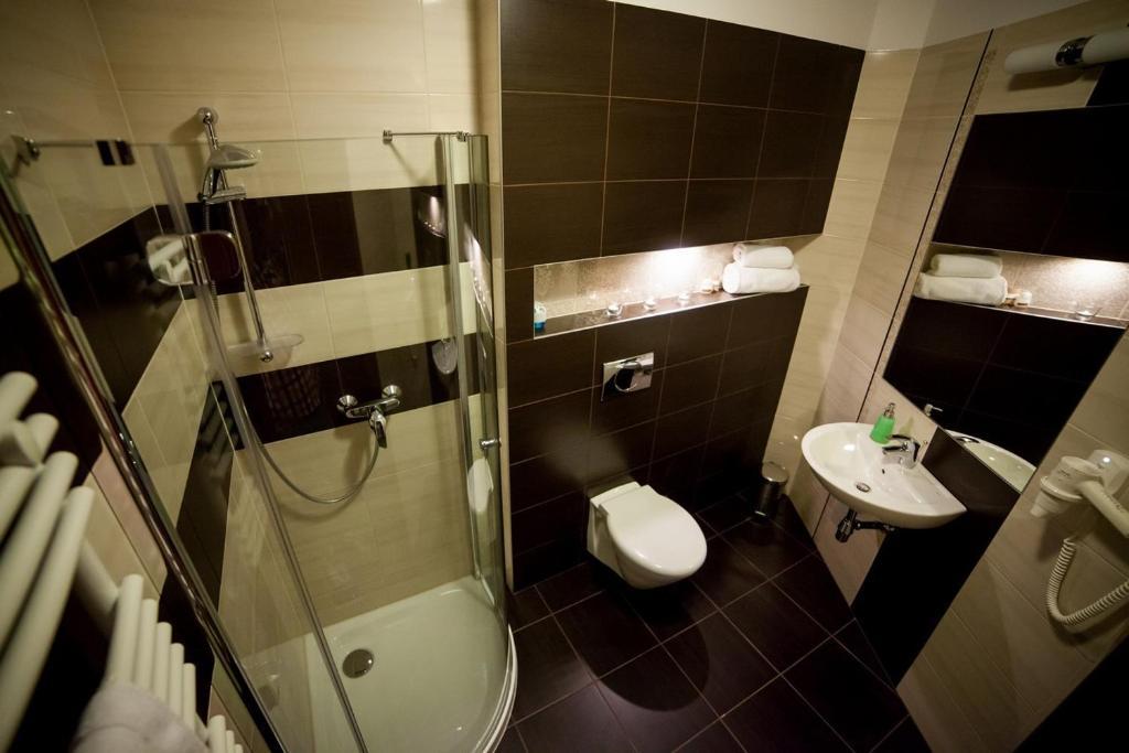 Gosciniec Nad Goplem Hotel Grodztwo Room photo